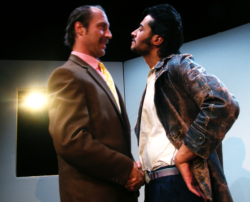 Lee faces Saul Kimmer in the kitchen, True West 2006